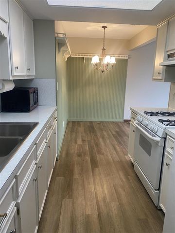 230 S State Street 15, Zeeland, MI 49464