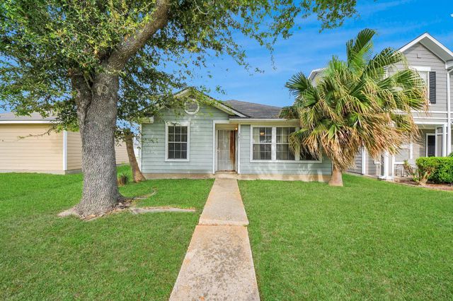 3831 E Traditions Court, Houston, TX 77082