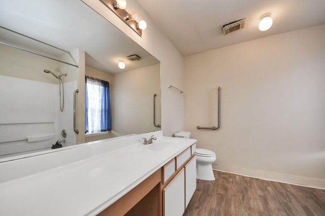 3831 E Traditions Court, Houston, TX 77082