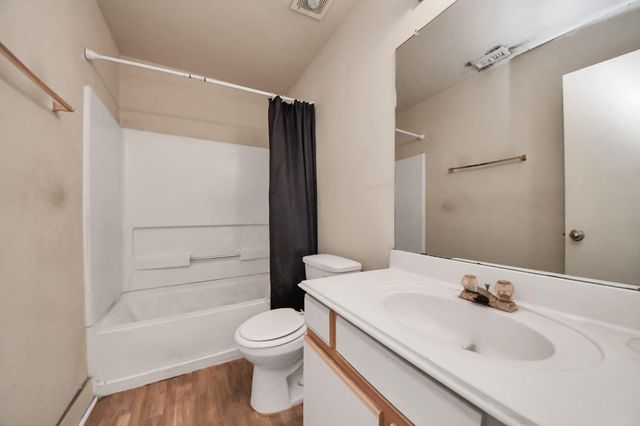 3831 E Traditions Court, Houston, TX 77082