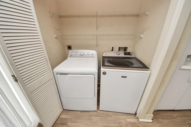 3831 E Traditions Court, Houston, TX 77082