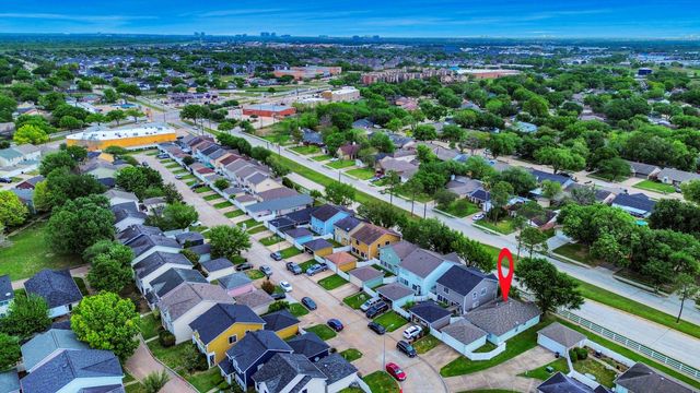 3831 E Traditions Court, Houston, TX 77082