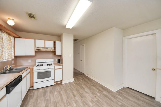 3831 E Traditions Court, Houston, TX 77082