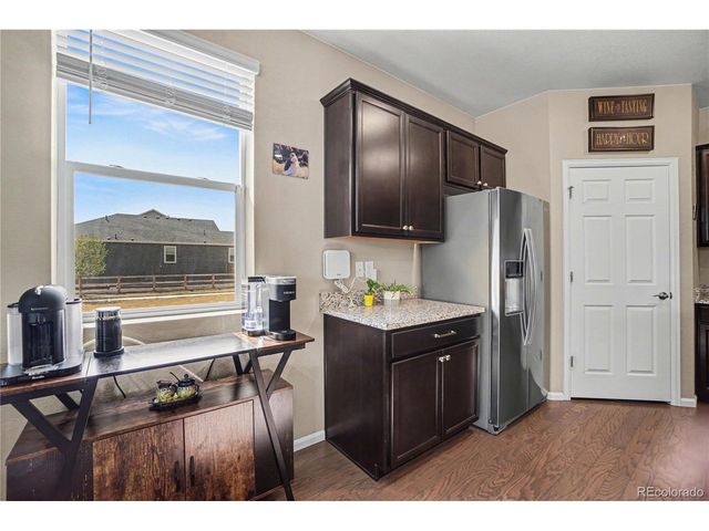 1645 Clarendon Dr, Windsor, CO 80550