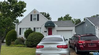 55 Stillman Avenue, Bergenfield, NJ 07621