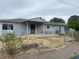 373 SW Church St, Dallas, OR 97338