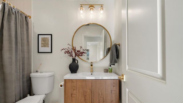 3724 Black Eagle Dr, Antelope, CA 95843