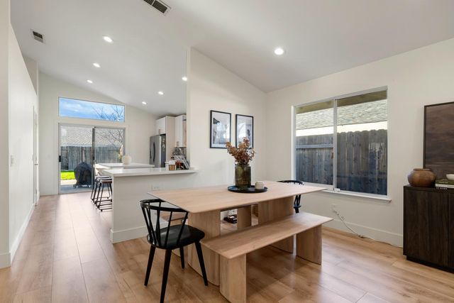 3724 Black Eagle Dr, Antelope, CA 95843