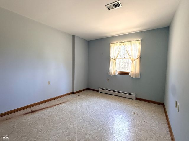 4996 W Fall Creek Road, Crawfordsville, IN 47933