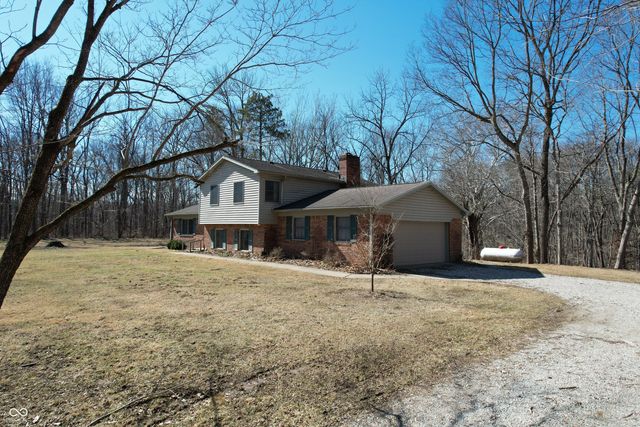 4996 W Fall Creek Road, Crawfordsville, IN 47933