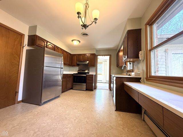 4996 W Fall Creek Road, Crawfordsville, IN 47933