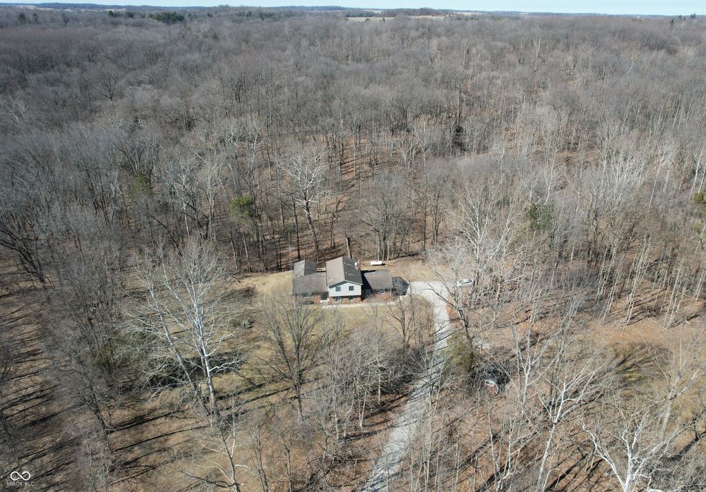 4996 W Fall Creek Road, Crawfordsville, IN 47933