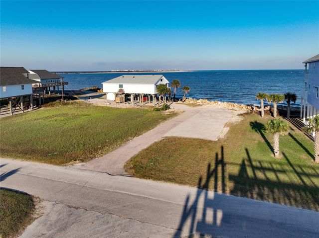 13031 Jolly Roger Drive, Freeport, TX 77541