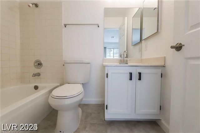 2117 Chertsey Drive C, Las Vegas, NV 89108