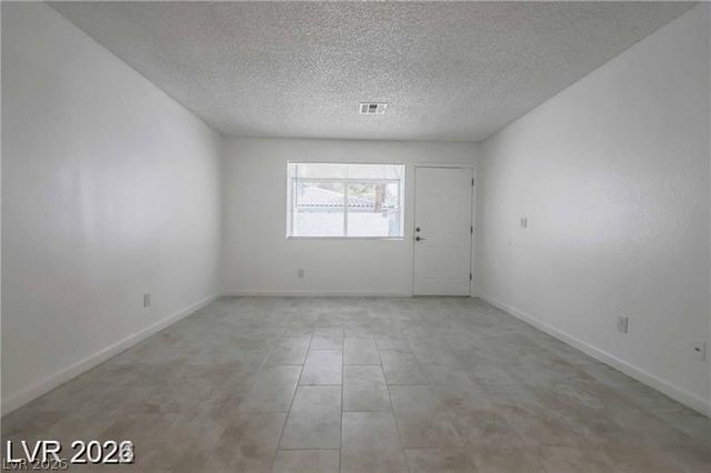 2117 Chertsey Drive C, Las Vegas, NV 89108