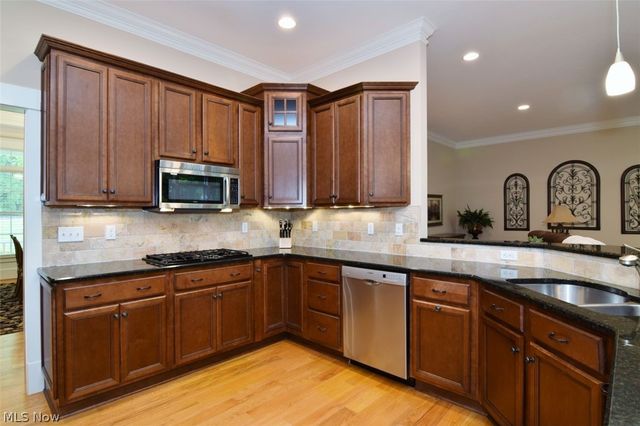 11101 E Washington Street, Chagrin Falls, OH 44023