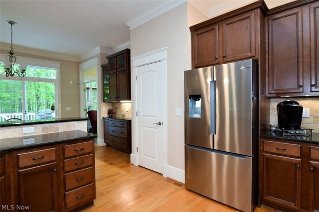 11101 E Washington Street, Chagrin Falls, OH 44023