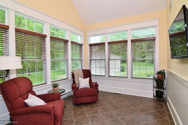 11101 E Washington Street, Chagrin Falls, OH 44023