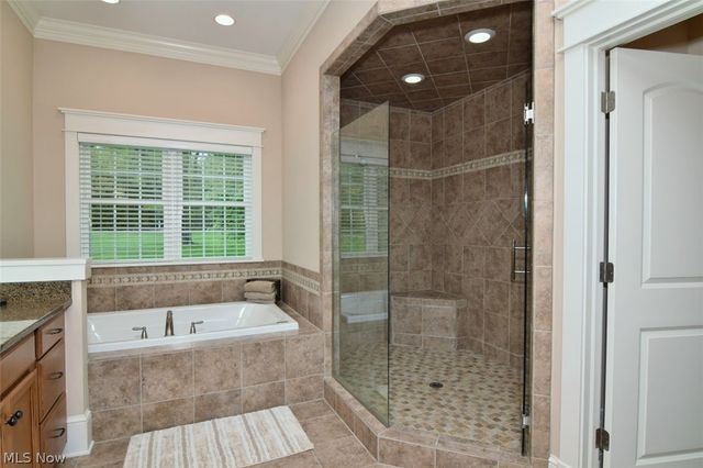 11101 E Washington Street, Chagrin Falls, OH 44023