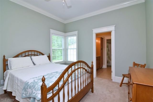 11101 E Washington Street, Chagrin Falls, OH 44023