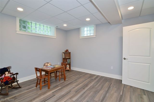 11101 E Washington Street, Chagrin Falls, OH 44023