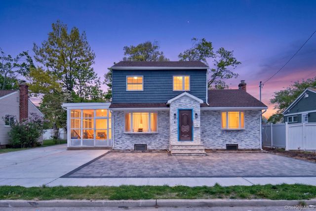 1524 Bowe Road, Valley Stream, NY 11580