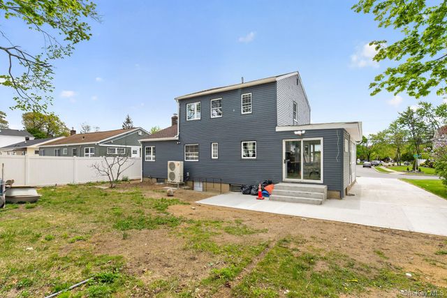 1524 Bowe Road, Valley Stream, NY 11580