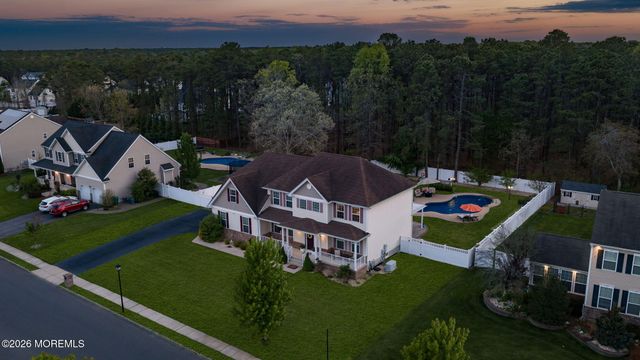 10 Firenze Road, Jackson, NJ 08527