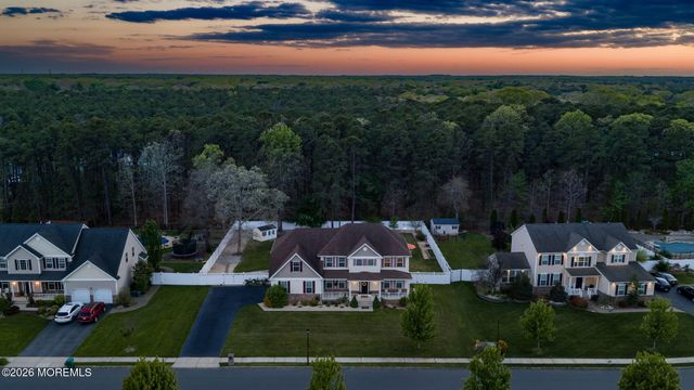 10 Firenze Road, Jackson, NJ 08527