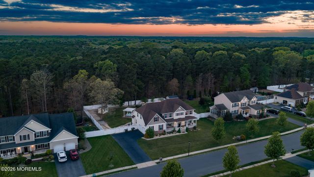 10 Firenze Road, Jackson, NJ 08527