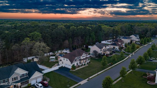 10 Firenze Road, Jackson, NJ 08527