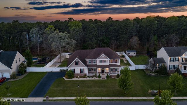 10 Firenze Road, Jackson, NJ 08527