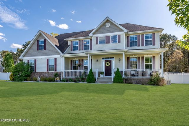 10 Firenze Road, Jackson, NJ 08527