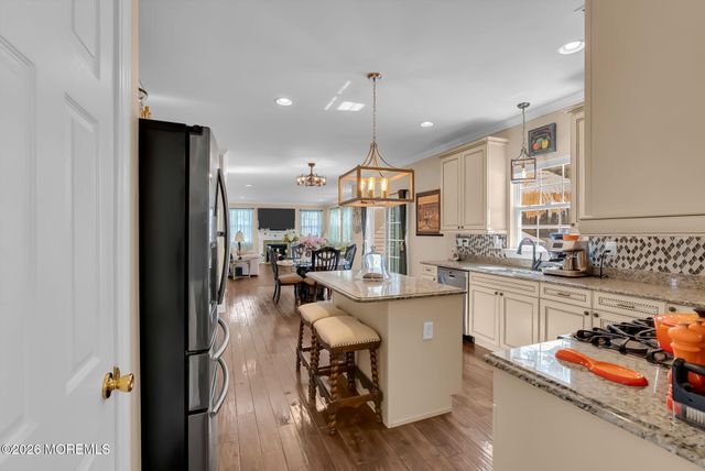 10 Firenze Road, Jackson, NJ 08527