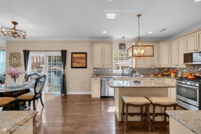 10 Firenze Road, Jackson, NJ 08527