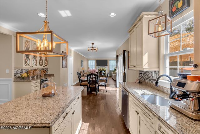 10 Firenze Road, Jackson, NJ 08527