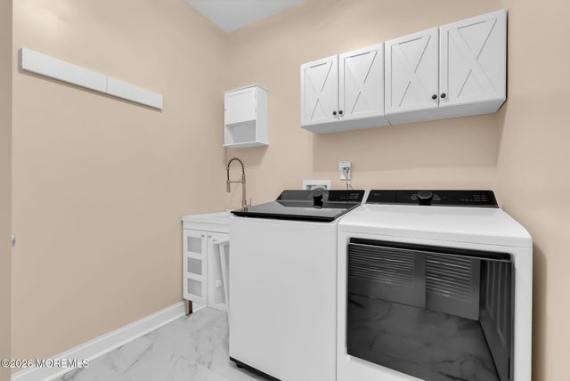 10 Firenze Road, Jackson, NJ 08527