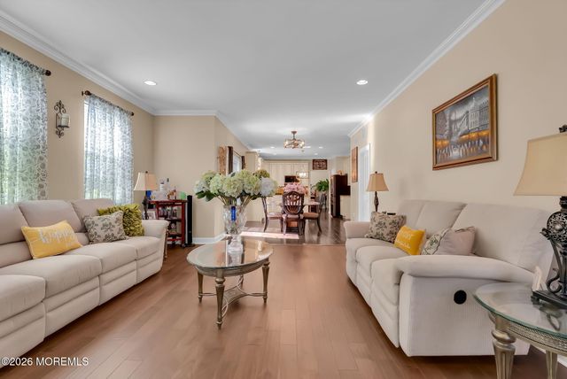 10 Firenze Road, Jackson, NJ 08527