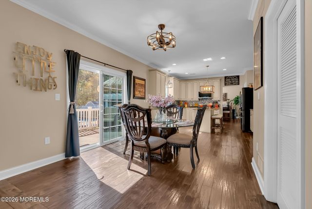 10 Firenze Road, Jackson, NJ 08527