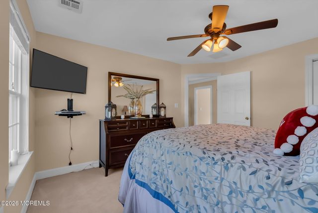 10 Firenze Road, Jackson, NJ 08527