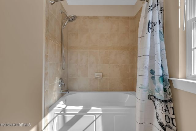 10 Firenze Road, Jackson, NJ 08527