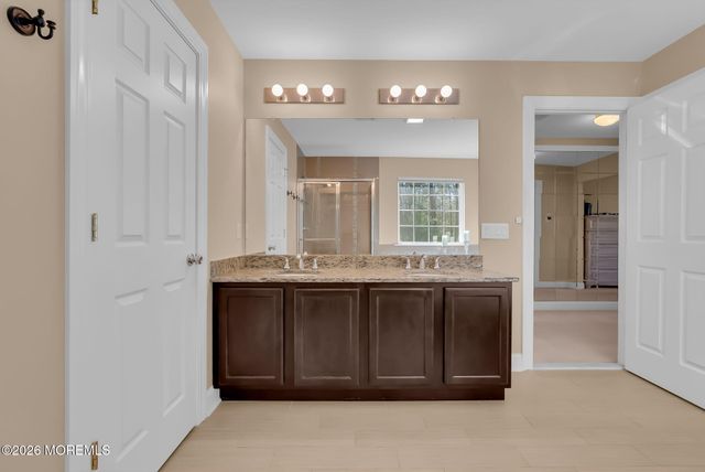 10 Firenze Road, Jackson, NJ 08527