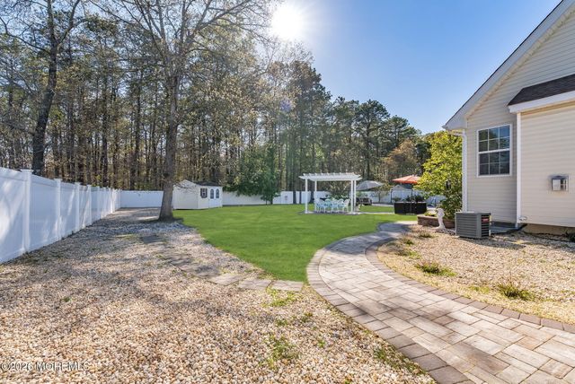 10 Firenze Road, Jackson, NJ 08527