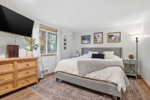 12914 W Suncrest Cir, Nine Mile Falls, WA 99026