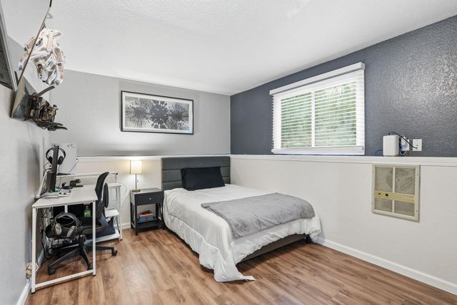 12914 W Suncrest Cir, Nine Mile Falls, WA 99026