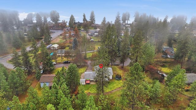 12914 W Suncrest Cir, Nine Mile Falls, WA 99026