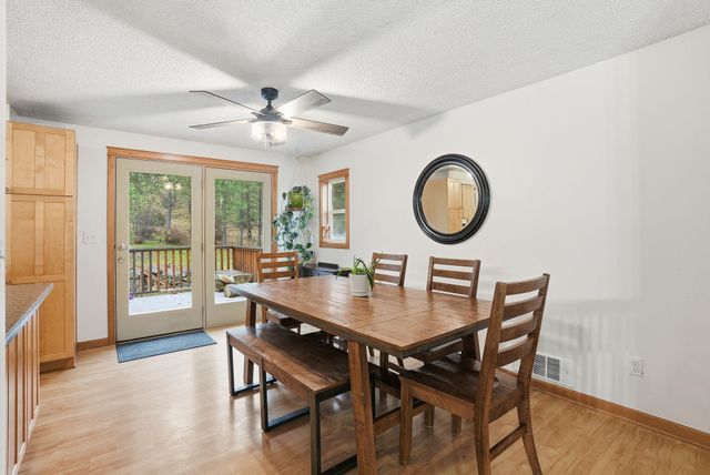 12914 W Suncrest Cir, Nine Mile Falls, WA 99026