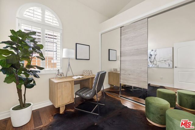 1804 S Barrington Avenue A, Los Angeles, CA 90025