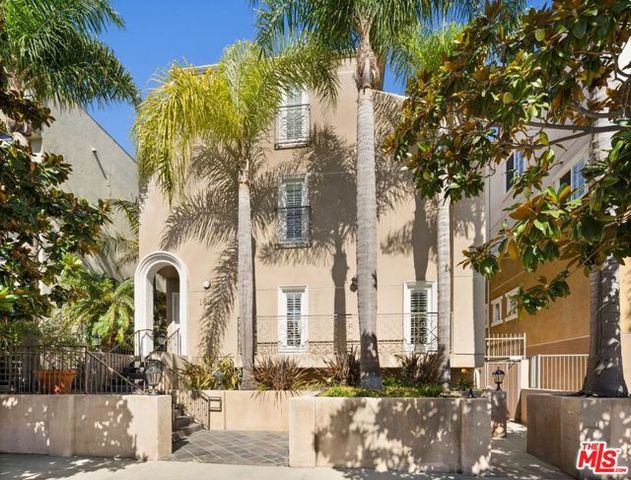 1804 S Barrington Avenue A, Los Angeles, CA 90025