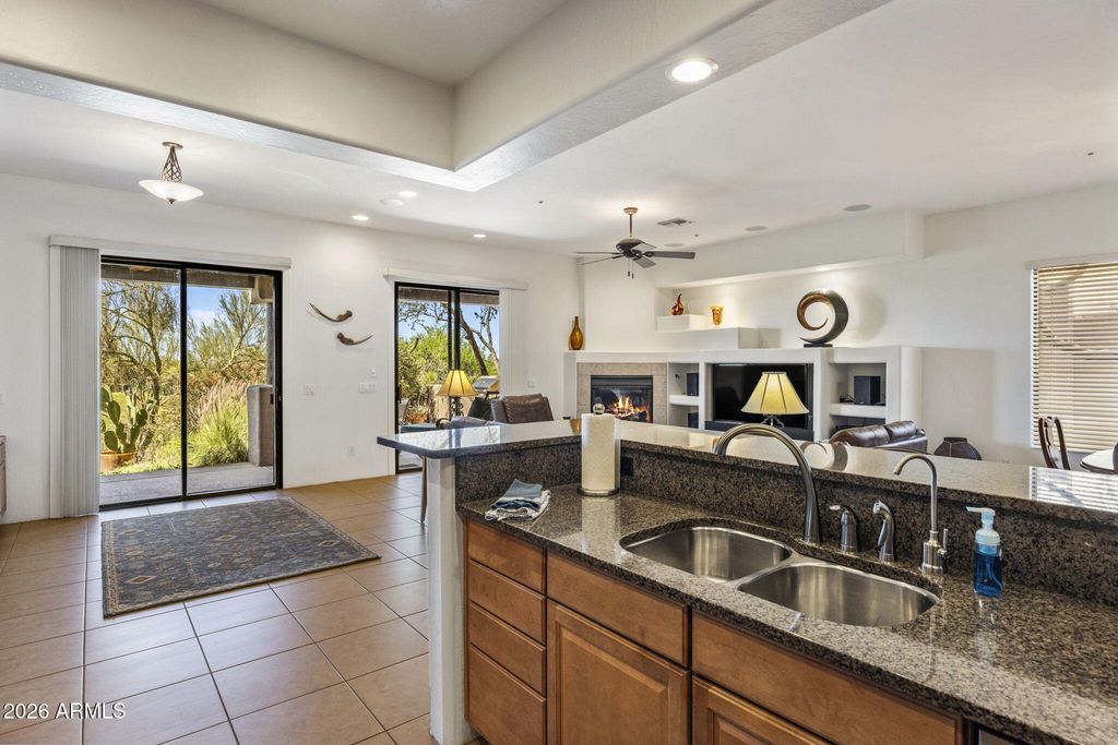 Image 10 of property listing at 28456 N 101ST Place, Scottsdale, AZ 85262